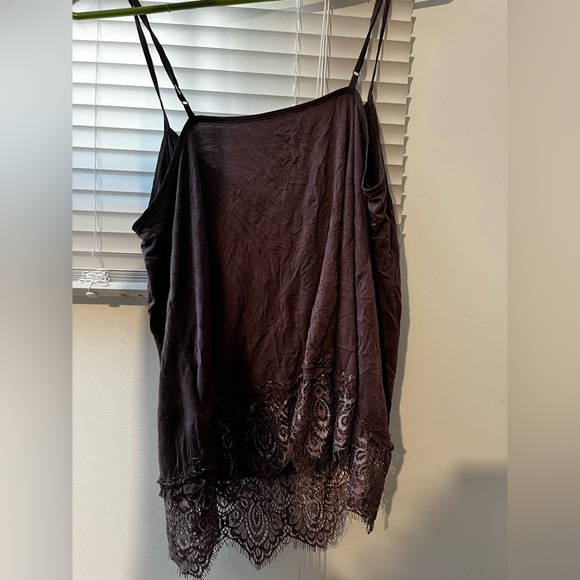 AE Soft & Sexy Tank top w Lace Trim - Picture 3 of 7